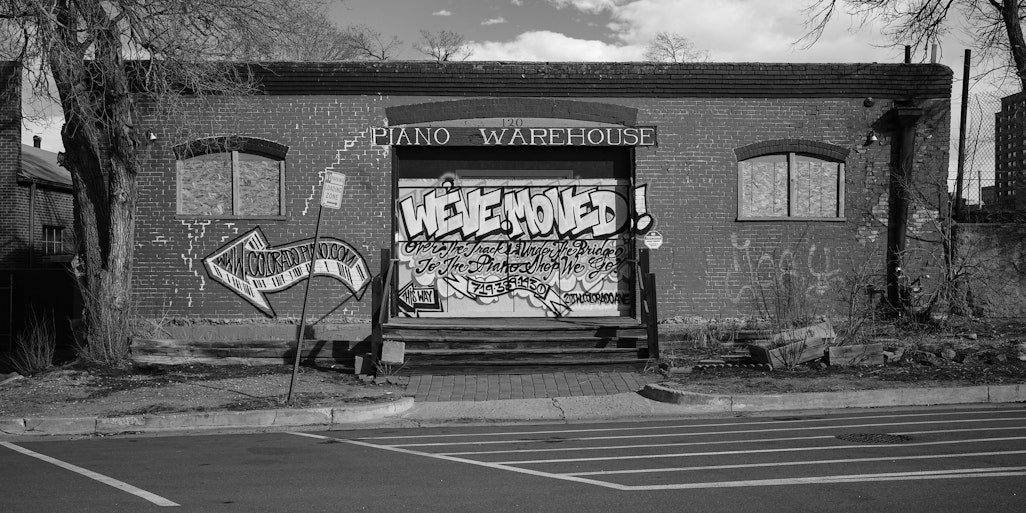 the mural on the former abandoned warehouse location of the Piano Warehouse